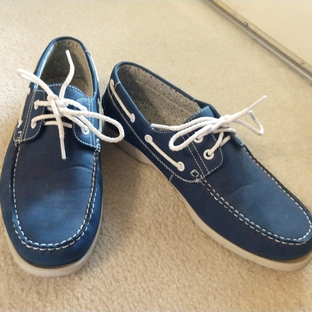 Call it Spring Men's Size 10 Boat Shoes